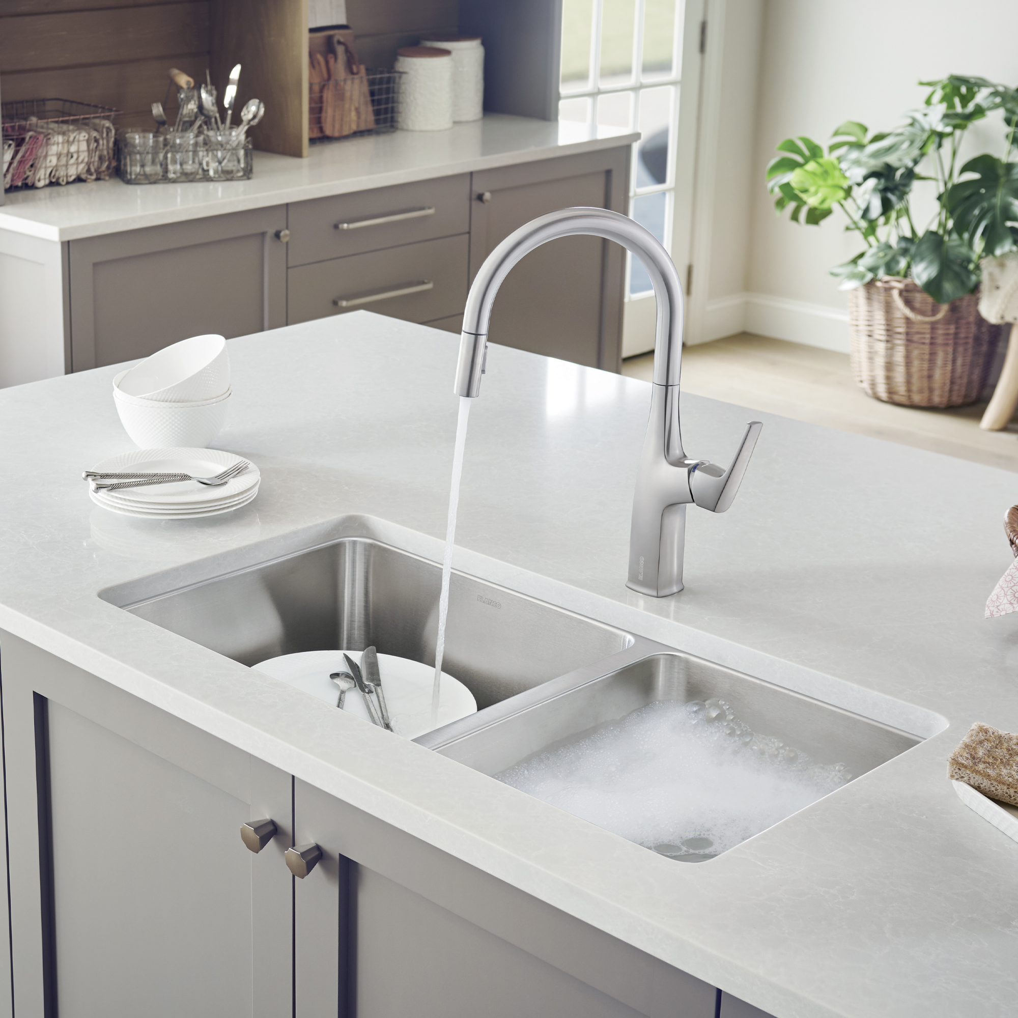 Designed to Support Everyday Kitchen Workflows 